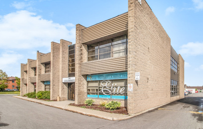 Industrial building at 148 Colonnade Road, Ottawa, Ontario